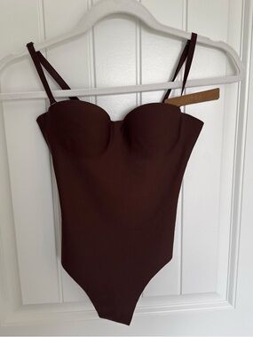 SOLD-OUT XXS! SKIMS Cocoa Molded Underwire Thong BodySuit